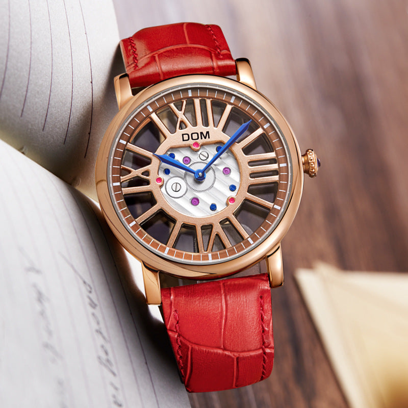 Montre à quartz creux en cuir véritable