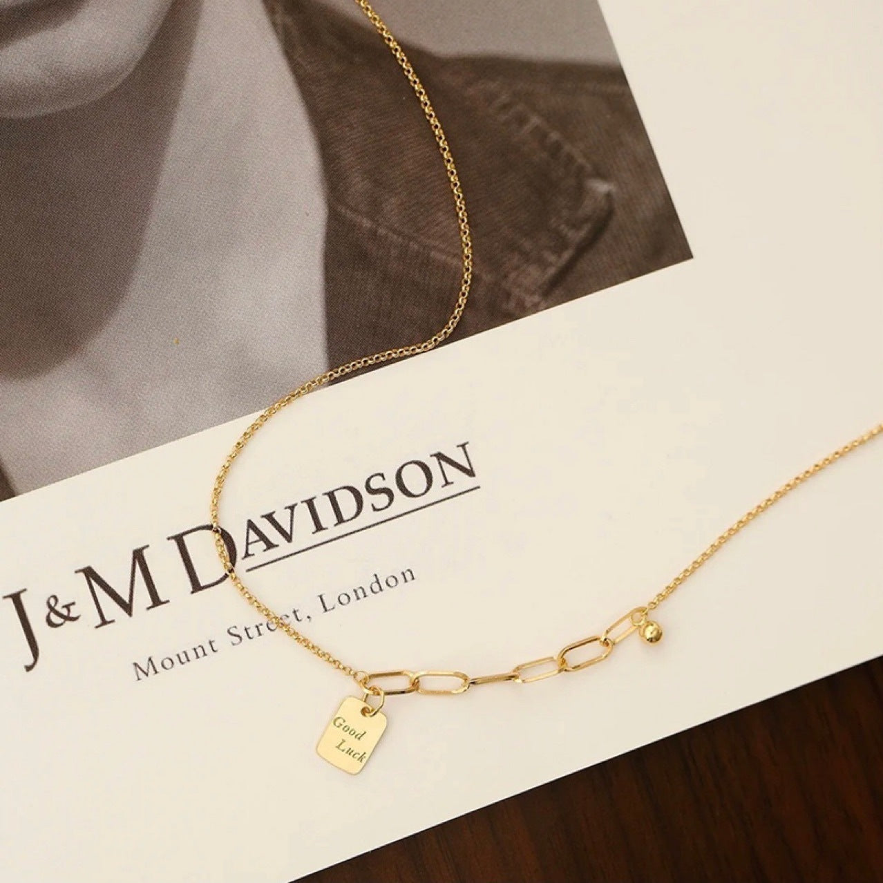 Bracelet de collier carré en or 18 carats pour femmes