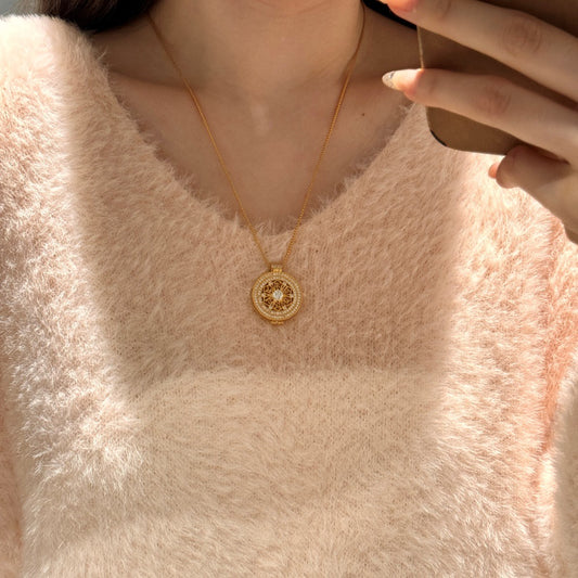 Collier de boussole ancienne d'industrie lourde