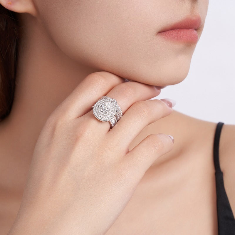 bague Moissanite à deux couches en forme de poire